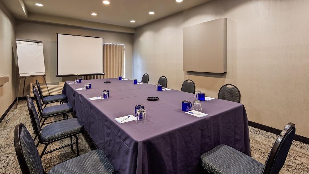 Executive & Hotel 3*