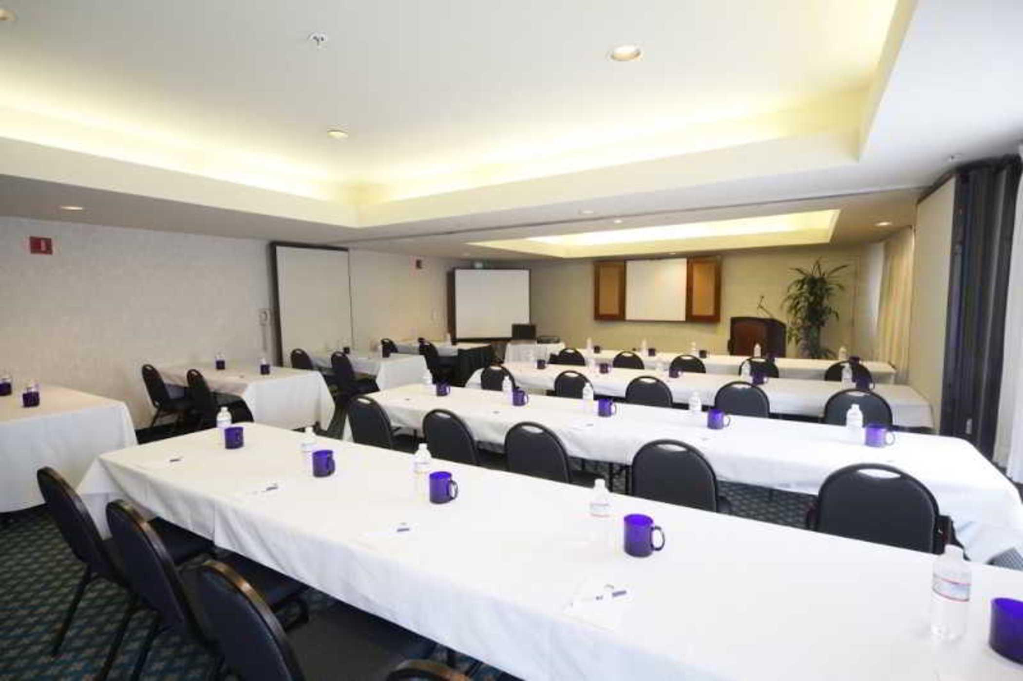Hotel Executive &