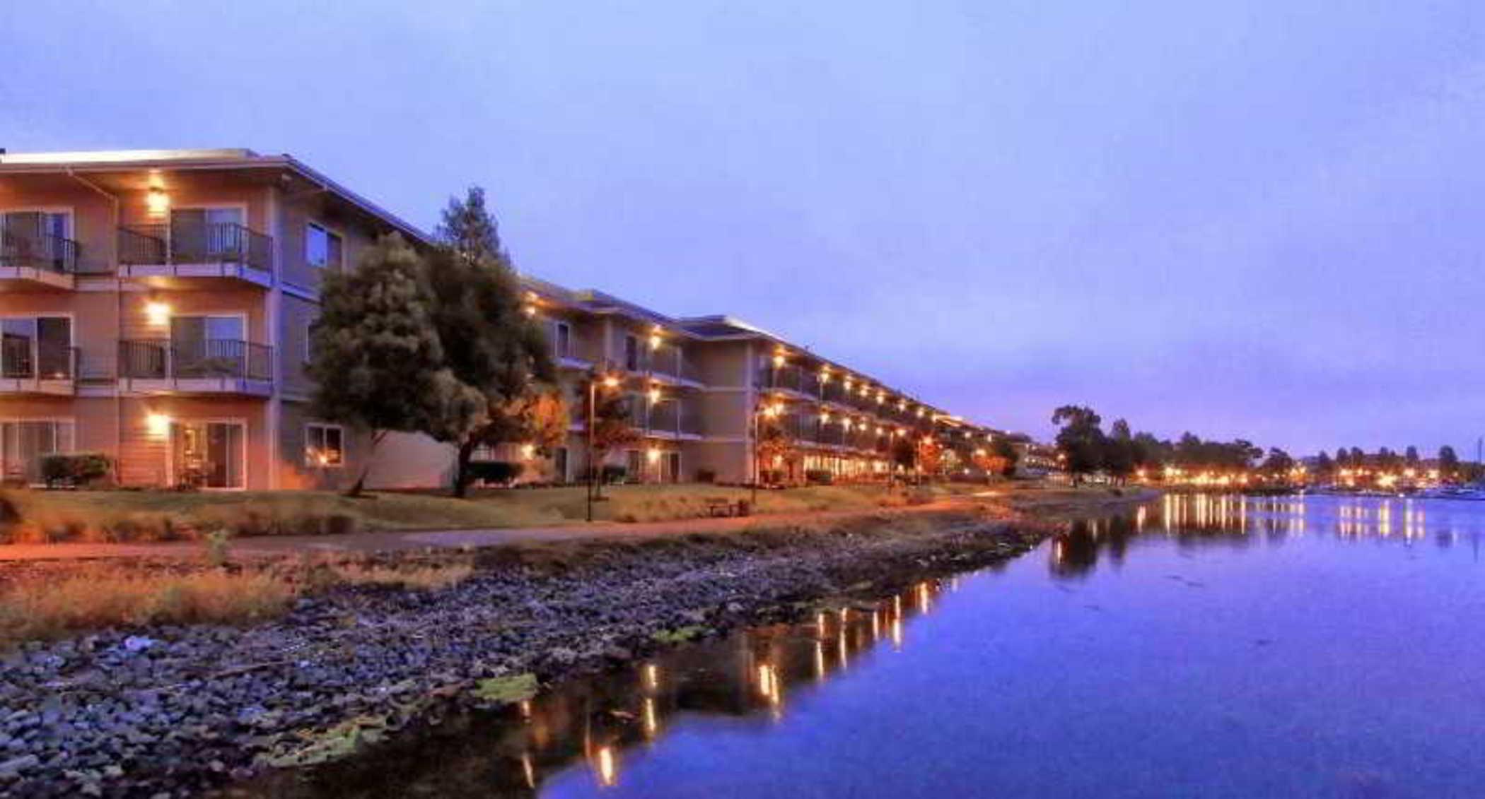 Hotel Executive & Oakland